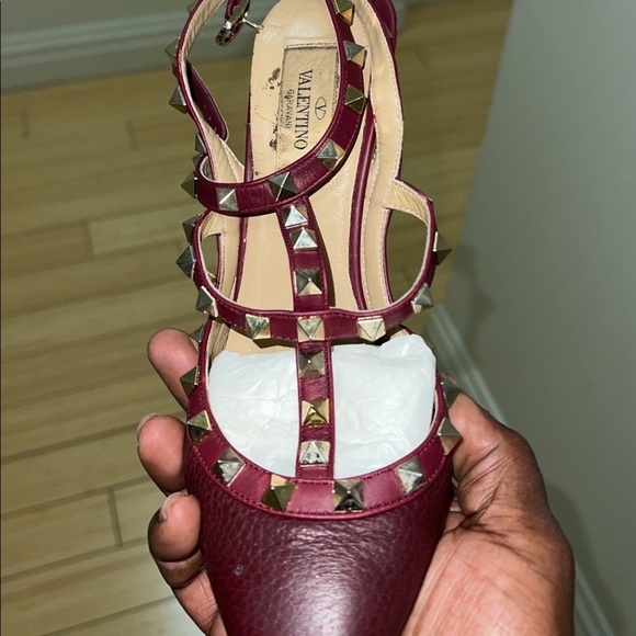 Valentino - Picture 4 of 7